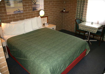 Grand Manor Motor Inn - Kawana Tourism 7
