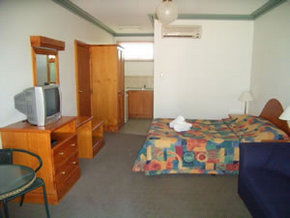 Campaspe Lodge - Kawana Tourism 2