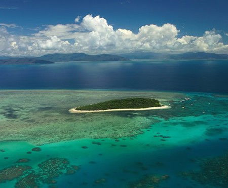 Green Island Resort - Kawana Tourism 3