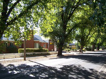 Bacchus Marsh Avenue - Kawana Tourism 1