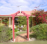 Angels Beach Lodge - Kawana Tourism