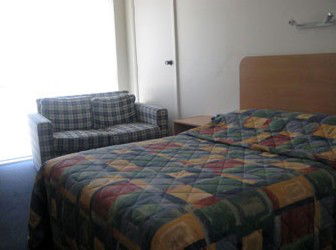 Sandbelt Club Hotel - Kawana Tourism 1