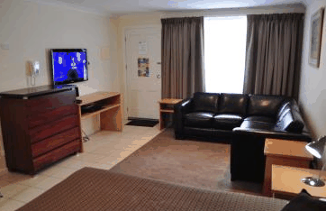 Emu Point Motel - Kawana Tourism