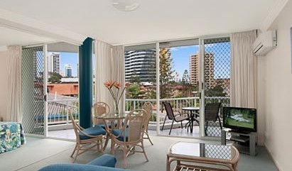 Santa Anne By The Sea - Kawana Tourism 1