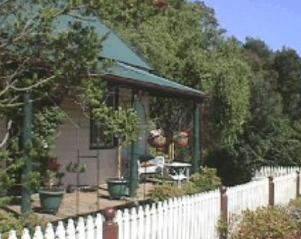 Trines Cottage - Kawana Tourism