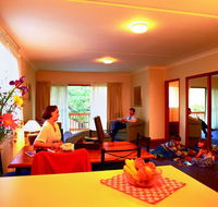 Oxley Court Serviced Apartments - Kawana Tourism