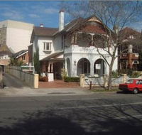 Mclaren Hotel - Kawana Tourism
