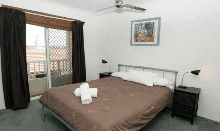 Surfers Tradewinds - Kawana Tourism 1