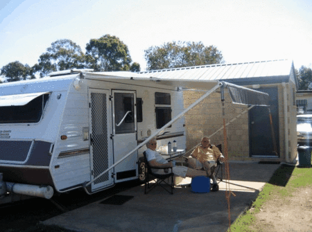 Glenlodge Caravan Village - Kawana Tourism