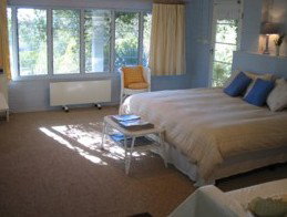 Bimbimbi House - Kawana Tourism 1
