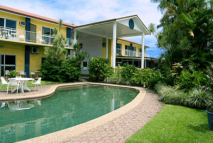Barrier Reef Motel - Kawana Tourism 3
