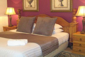 Mt Tamborine Stonehaven Manor - Kawana Tourism 3