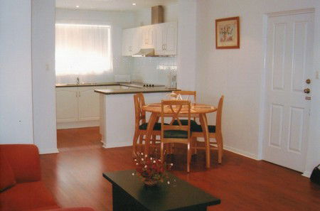 AA Madalena Court Holiday Apartments - Kawana Tourism 1