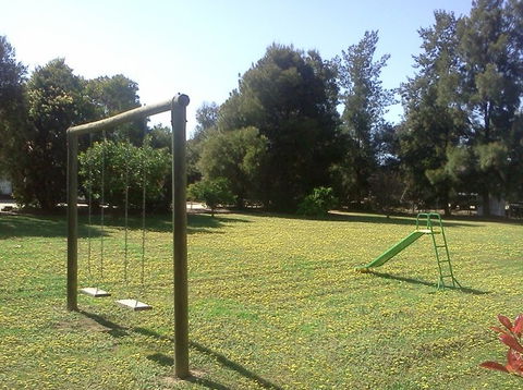 Golden Chain Border Gateway Motel - Kawana Tourism 3