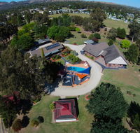 Greenvale Holiday Units - Kawana Tourism