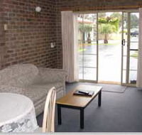 Southern Cross Holiday Apartments - Kawana Tourism