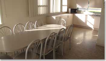 Southern Cross Holiday Apartments - Kawana Tourism 1