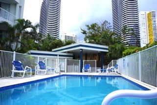 Santa Anne By The Sea - Kawana Tourism 5
