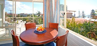 Surf Dance Holiday Units - Kawana Tourism 2