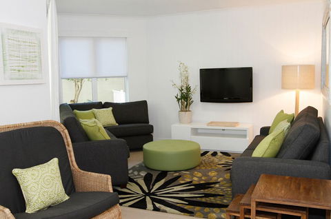 Emerald Noosa Resort - Kawana Tourism 3
