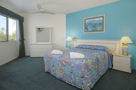 White Crest Luxury Apartments - Kawana Tourism 1