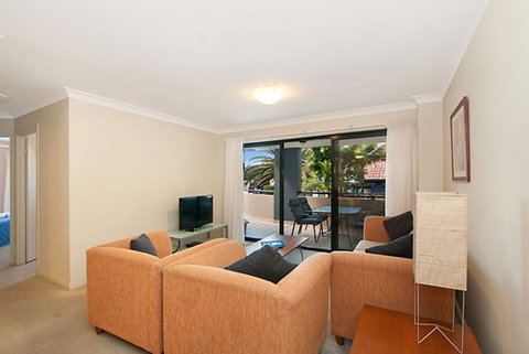 Sandcastles On The Broadwater - Kawana Tourism 1