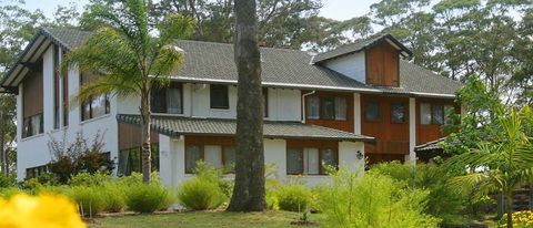Chalet Swisse Spa Retreat - Kawana Tourism 0