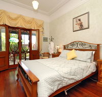 Above Bored Bed and Breakfast - Kawana Tourism