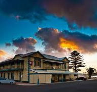 Arno Bay Hotel - Kawana Tourism