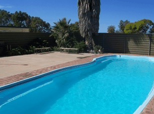 Cowell Jade Motel - Kawana Tourism 1