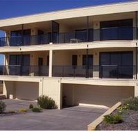 The Lighthouse Accommodation - Kawana Tourism