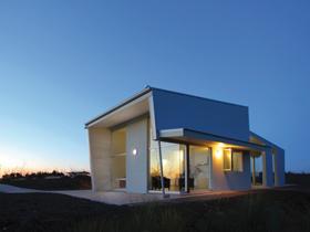 Tanonga Luxury Eco-Lodges - Kawana Tourism 0