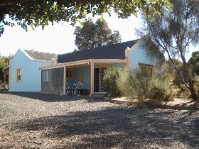 Carob Cottage - Kawana Tourism 0