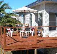 Beachport Escape - Kawana Tourism