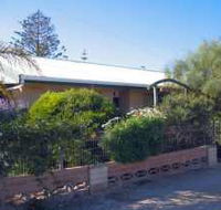 Smoky Bay Seaside Cottage - Kawana Tourism