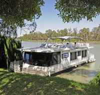 Moving Waters Self Contained Moored Houseboat - Kawana Tourism
