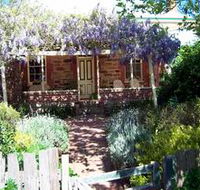 Sea  Vines Cottage - Kawana Tourism