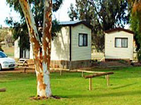 Loxton Riverfront Caravan Park - Kawana Tourism 0