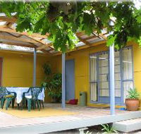 Boathaven Beach House - Kawana Tourism