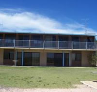 Moonta Bay Beach Villas - Kawana Tourism