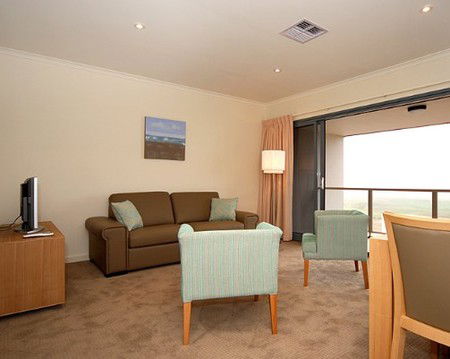Links Lady Bay Golf Resort - Kawana Tourism 1