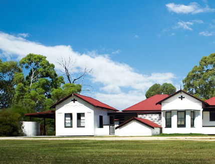 Whurra Mundi Homestead - Kawana Tourism 1