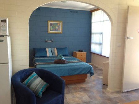 Longbeach Apartments Coffin Bay - Kawana Tourism 1
