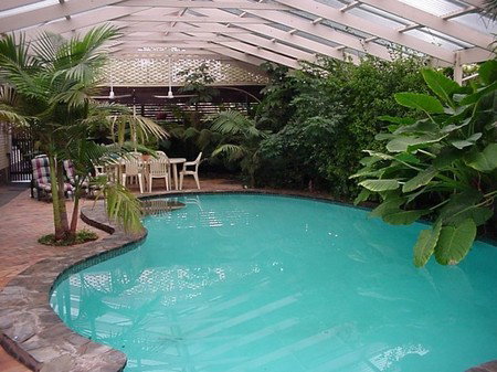 Langmeil Cottages - Kawana Tourism 5