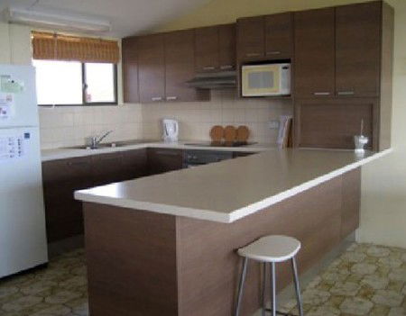 Moonta Bay Beach Villas - Kawana Tourism 3