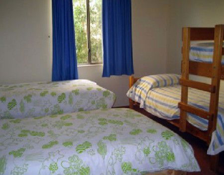 Moonta Bay Beach Villas - Kawana Tourism 5