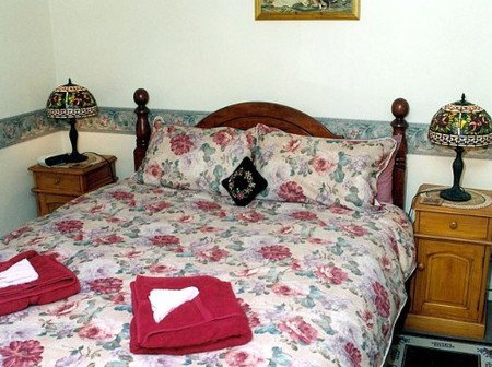 Clara's Cottage - Kawana Tourism 2