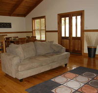 Beachport Retreat - Kawana Tourism