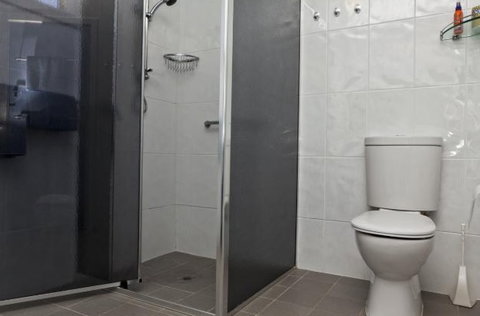 Modra's Apartments Tumby Bay - Kawana Tourism 0