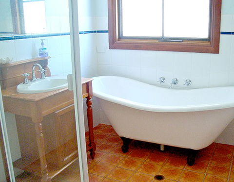 Ottilie's Cabin - Kawana Tourism 3